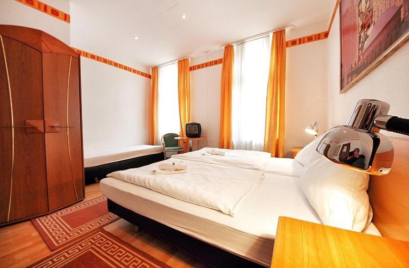 City Hotel Storch Cologne Room photo