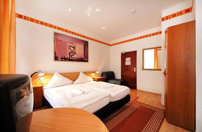 City Hotel Storch Cologne Room photo